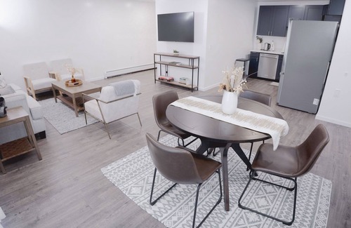 Lake View Apartment | Spotless & Cozy Renovated Loft. Comfort & Convenience in Lake View, NY.