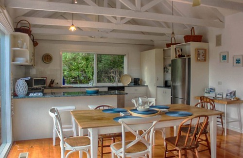 Blairgowrie House | Spray Point Cottage, Luxury by the Sea