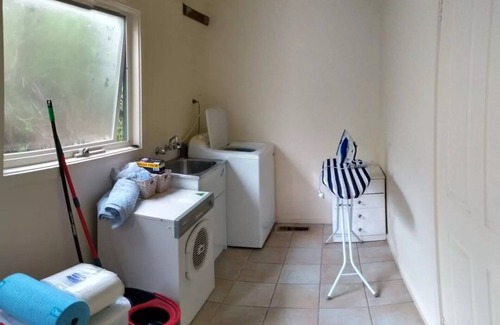 Blairgowrie House | Spray Point Cottage, Luxury by the Sea