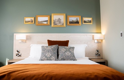 Cosford Hotel | Spread Eagle, Gailey by Marston's Inns