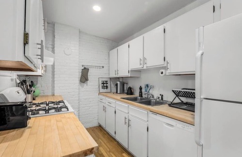SoHo Apartment | Spring PH by StayHaus | 2BR Full-floor Soho Loft