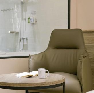 West District Hotel | Spring Rhapsody Hotel