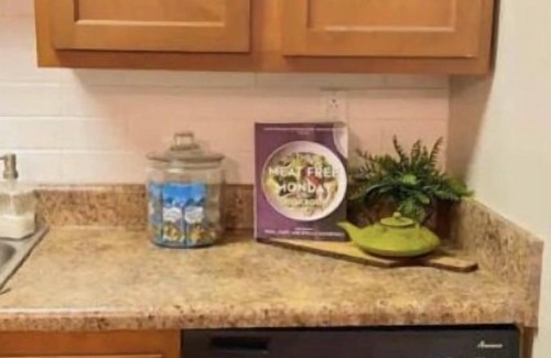 Mableton House | Spring Townhome mins to Six Flags Truist Park ATL