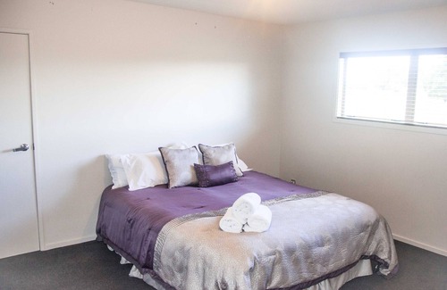 Cust Apartment | Springbank MountainView Apartment