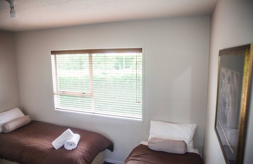 Cust Apartment | Springbank MountainView Apartment