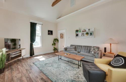 Springfield House | Springfield Home Less Than half Mi to Commercial Street!