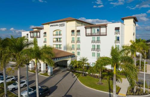 Estero Hotel | SpringHill Suites by Marriott Fort Myers Estero