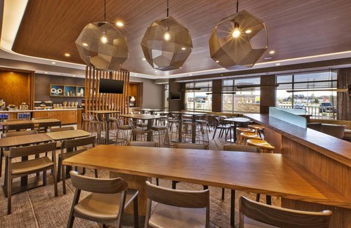 Benton Harbor Hotel | SpringHill Suites by Marriott St. Joseph Benton Harbor