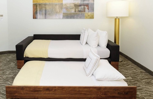 El Lago Hotel | SpringHill Suites Houston NASA/Seabrook