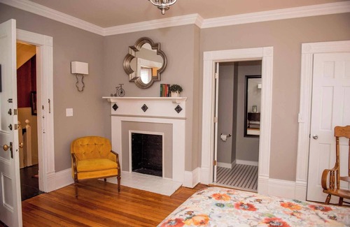 Auburn Hotel | Springside Inn