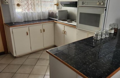 Zeerust House | Squirrels Den