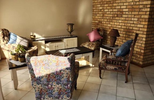 Zeerust House | Squirrels Den