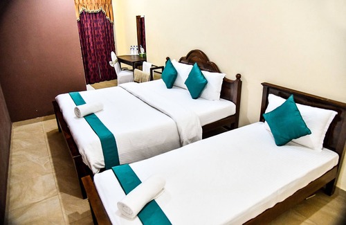 Hatton Hotel | Sri Krishna Bhavan Hotel