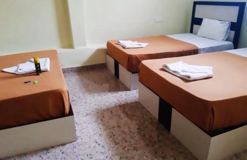 Thanjavur Hotel | Srirathna Temple View Inn