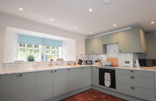 Drumchork Cottage | SRONDUBH, pet friendly, country holiday cottage in Poolewe