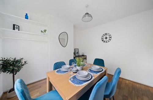 St Albans House | St Albans - 3 bedroom with FREE parking