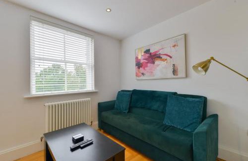 St Albans House | St Albans Modern Hideaway Retreat