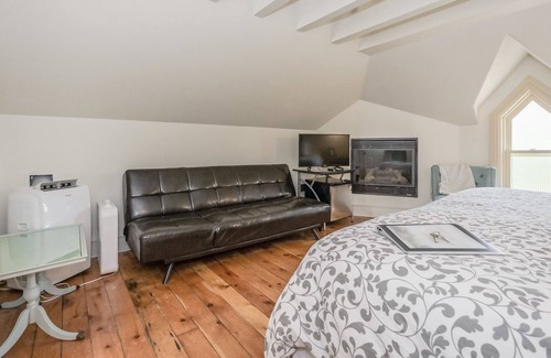 Fergus Hotel | St Andrew Suites