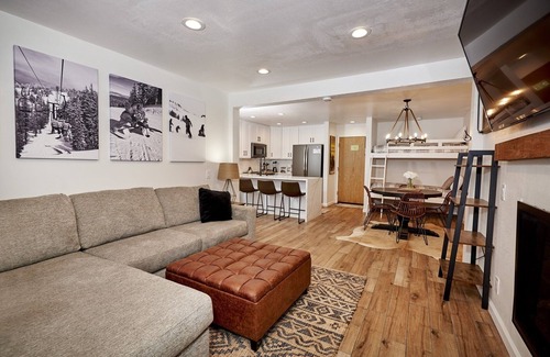 Mammoth Lakes Condo | St Anton Condos #75 (1-Bedroom) with Pool by RedAwning