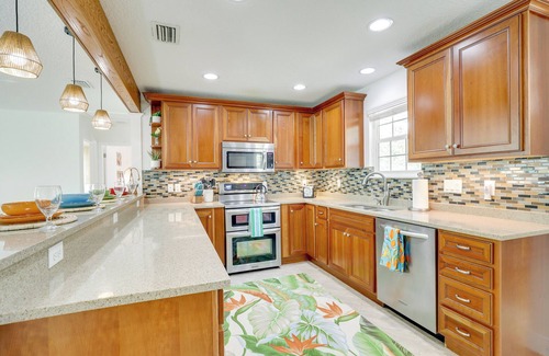 Vilano Beach Cottage | St Augustine Home Near Vilano Beach: Pets Welcome!