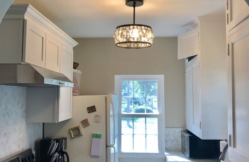 Kutzky Park House | St. Augustine’s Getaway STEPS from St. Marys Hospital! Walk! GARAGE PARKING!