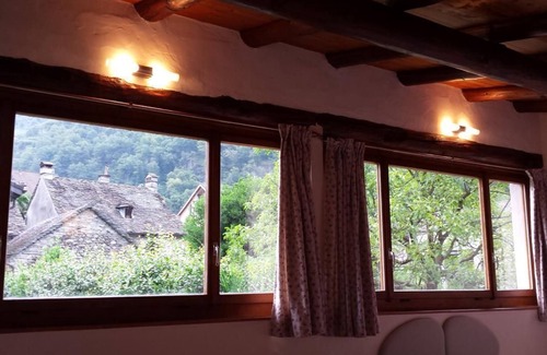 Aurigeno Ski Chalet | St Christopher House - Studio