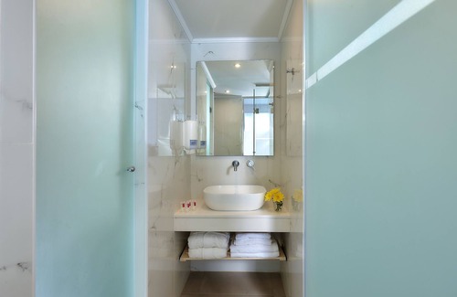 Kato Gouves Hotel | St. Constantin Beach Hotel and Spa