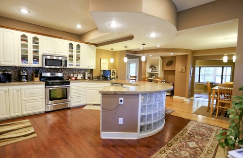 Stillwater House | St. Croix Riverview Home.Walking Distance to Downtown Stillwater