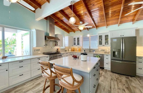 Frederiksted Southeast House | St Croix Paradise- FROM NOW UNTIL NOVEMBER 15th BOOK FOR 5 NIGHTS STAY FOR 6