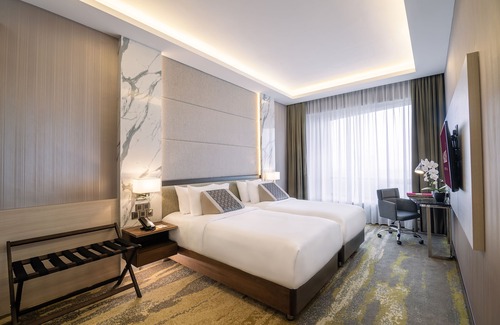Central District Hotel | St. Giles Southkey