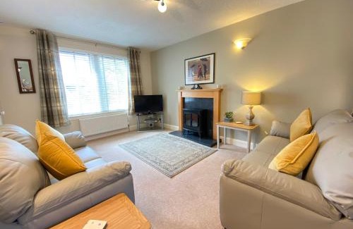 Duddingston House | St Margaret's Cottage, Edinburgh
