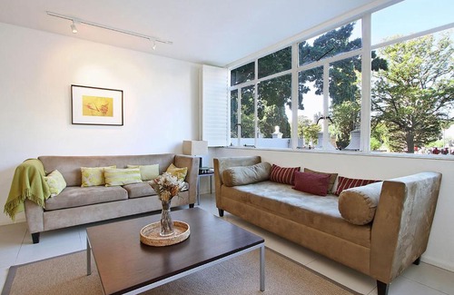 Cape Town City Centre Apartment | St Martini Gardens 1 Bedroom Apartment