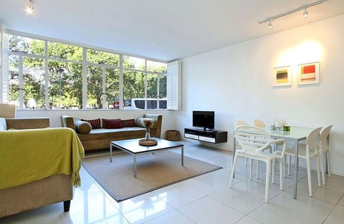 Cape Town City Centre Apartment | St Martini Gardens