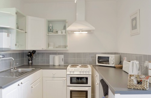 South Cliff Cottage | St Martins Square Apartment 2