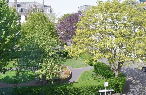 South Cliff Cottage | St Martins Square Apartment 2