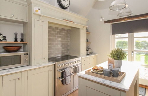 West Lulworth Cottage | ST MARY'S CHAPEL, family friendly, with open fire in West Lulworth