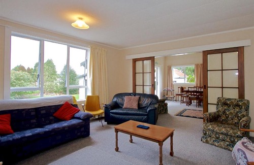 Raetihi House | St Marys Vicarage Retreat - Raetihi Holiday Home