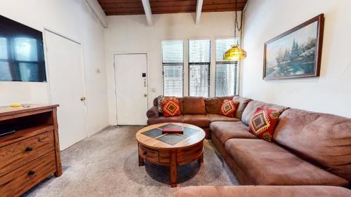 Mammoth Lakes Apartment | St, Moritz #34 Condo