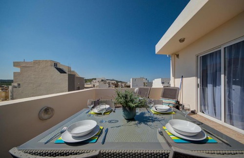 Bugibba Apartment | St Paul's Bay Penthouse with Views