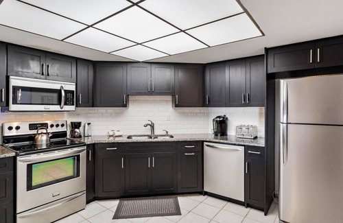 Casa del Mar Condo | St Pete Isla Casa B-507 1/1-1/2 Bath Beautiful!