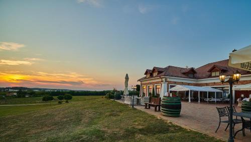 Svaty Peter House | St Peter Vini