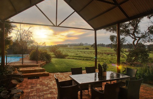 Mullalyup House | Stables Cottage