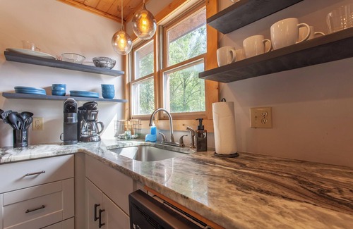 Almond Cabin | Stackstone Ridge- Gorgeous View!