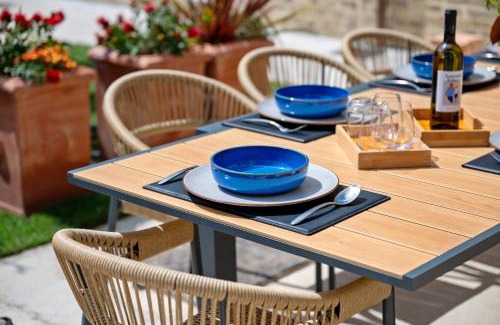 Barchi Villa | Stadthaus Felix Convivium