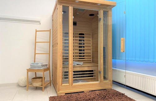 Wiener Neustadt Apartment | Stadtsuite mit Sauna in Wiener Neustadt 135 m2