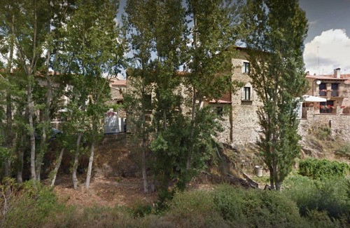 Bretun House | Standard 4 House of the Rock