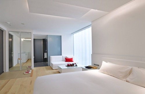 Central Kyoto Hotel | Standard King Nonsmoking MOGANA the standard Breakfast included Room meal/Kyoto Kyōto