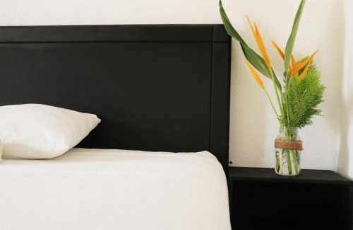 Santa Maria House | Standard Queen Room two beds