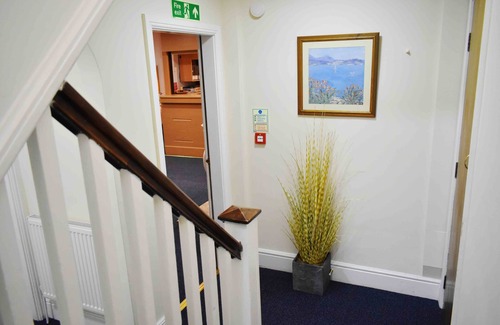 Marston Green Apartment | Standard Twin Room - Royal Square Hotel at Birmingham Airport and NEC