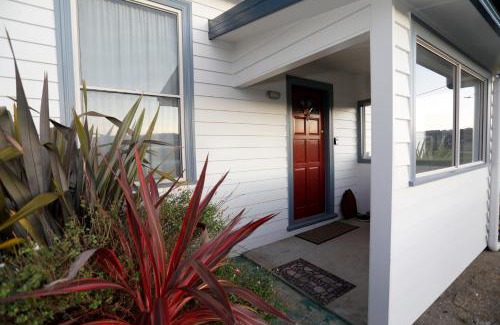 Stanley House | Stanley Beach House with Stunning Nut Views!